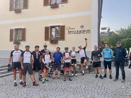 kolesarjenje na Jeruzaalem